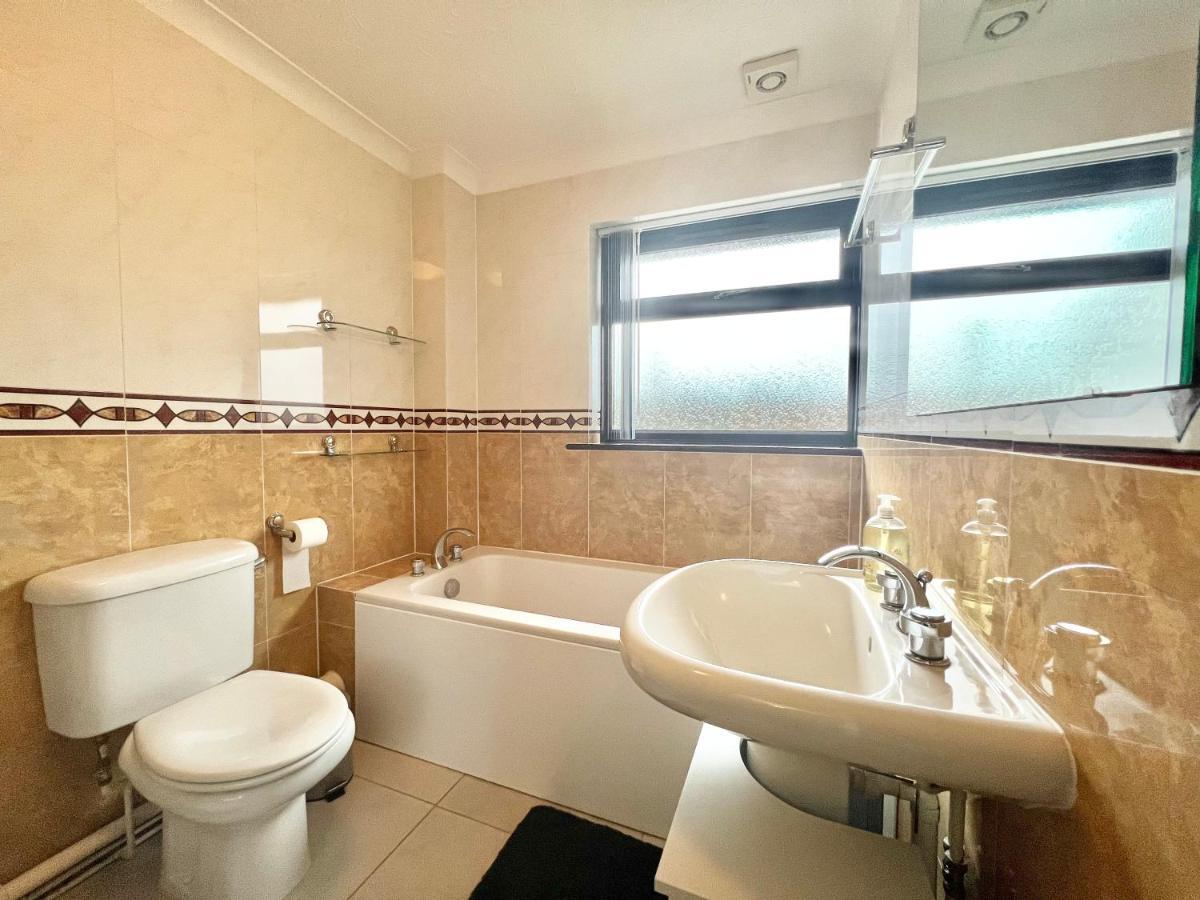 3 Bedroom House - サンダウン エクステリア 写真